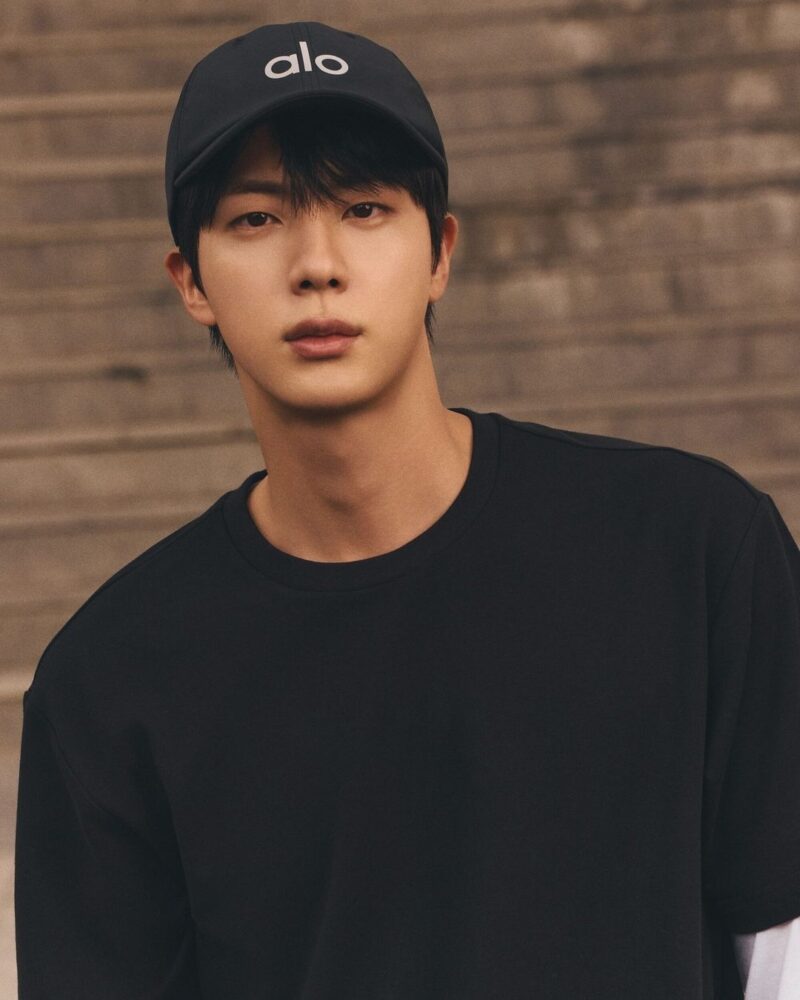 알로 요가의 새로운 글로벌 앰배서더, BTS 진 – 마리끌레르 코리아 | MarieclaireKorea