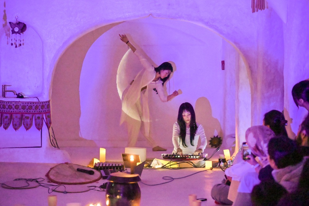 엔터테인먼트로 가득한 바? 서울의 이색 바 4