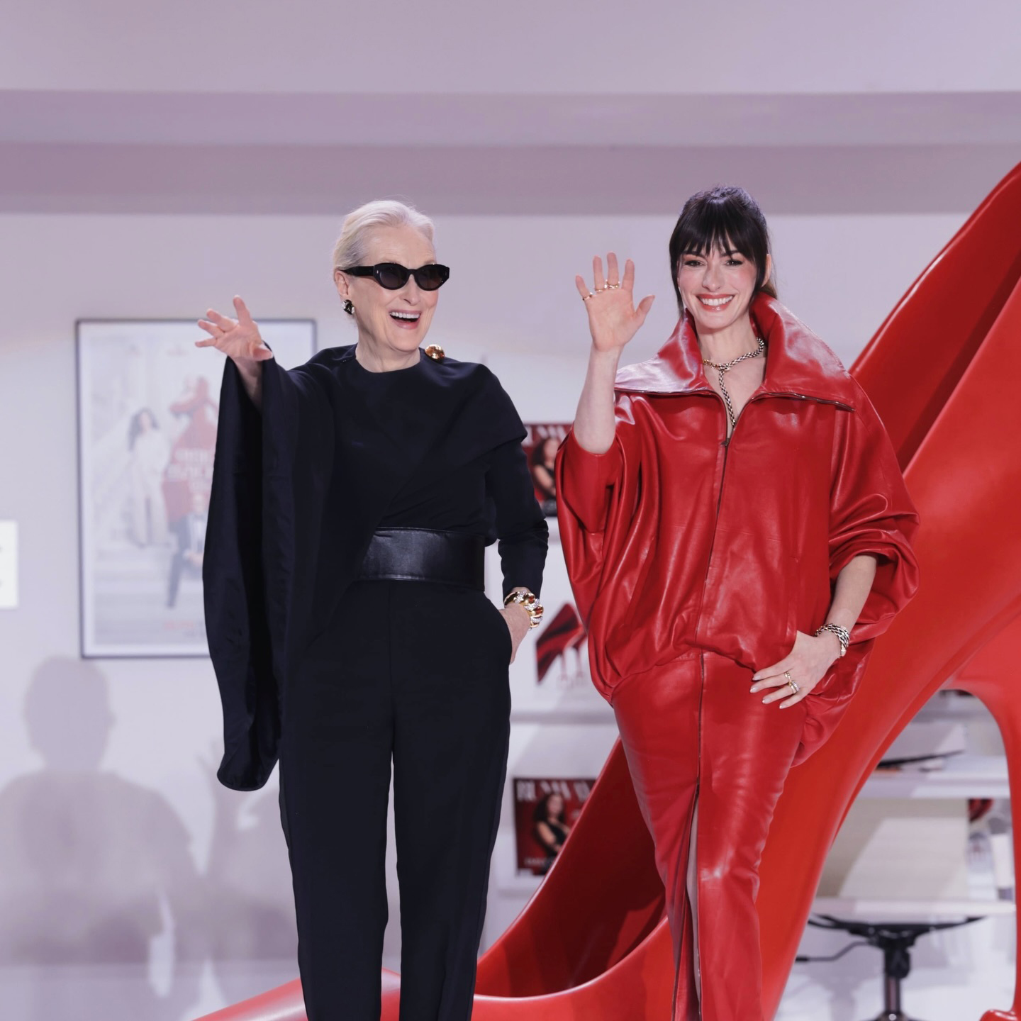 드디어 공개된 , 스크린 밖, 레드 카펫 룩은 어땠을까