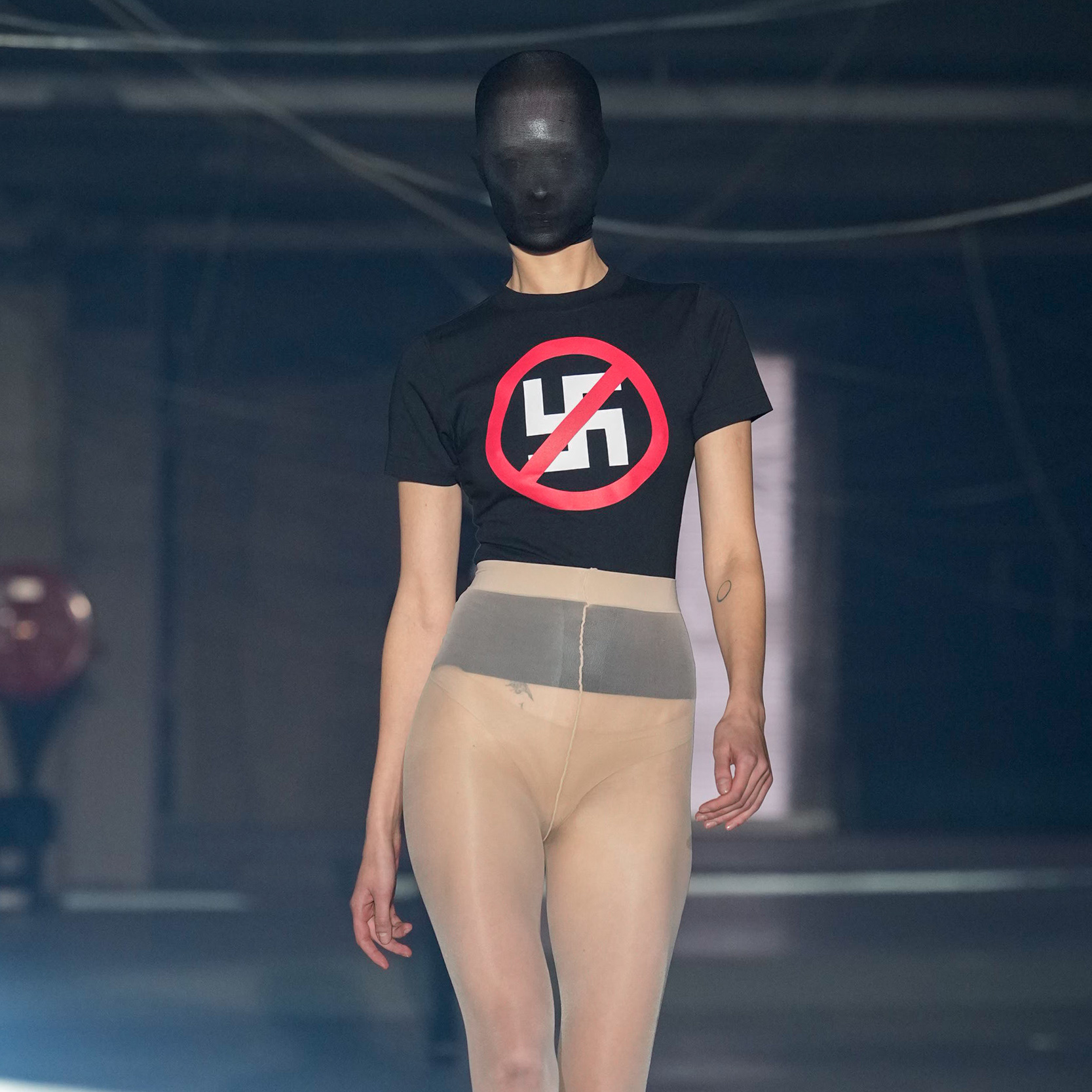 VETEMENTS