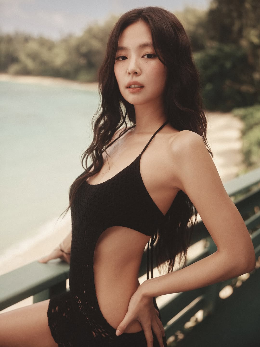 셀럽들도 찾았다! 올여름 스윔웨어 브랜드는 ‘이것’