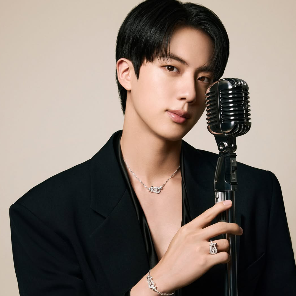 프레드, BTS 진과 함께한 포스텐 컬렉션