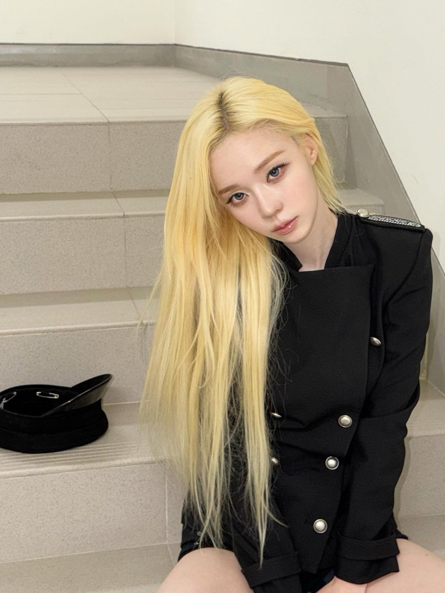 검정 머리, 지겹다면 이런 컬러는 어때?