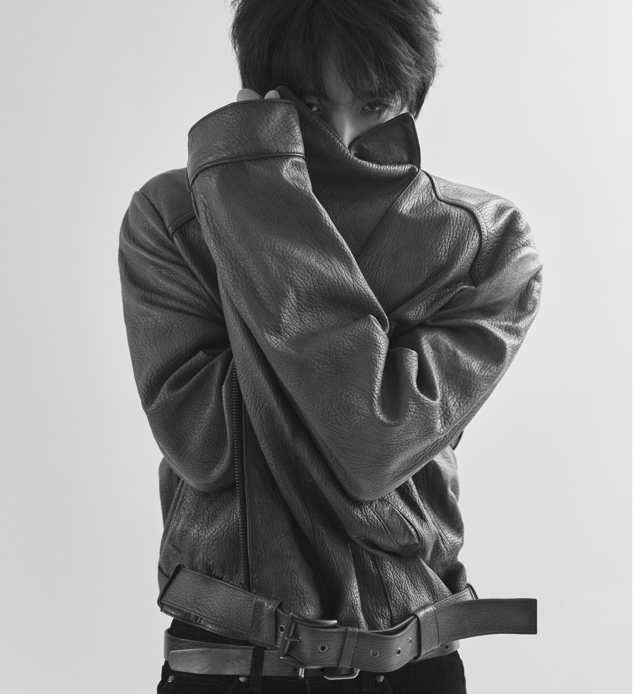 정규 4집으로 돌아온 싱어송라이터 이승윤, 마리끌레르 7월호 화보 선공개!