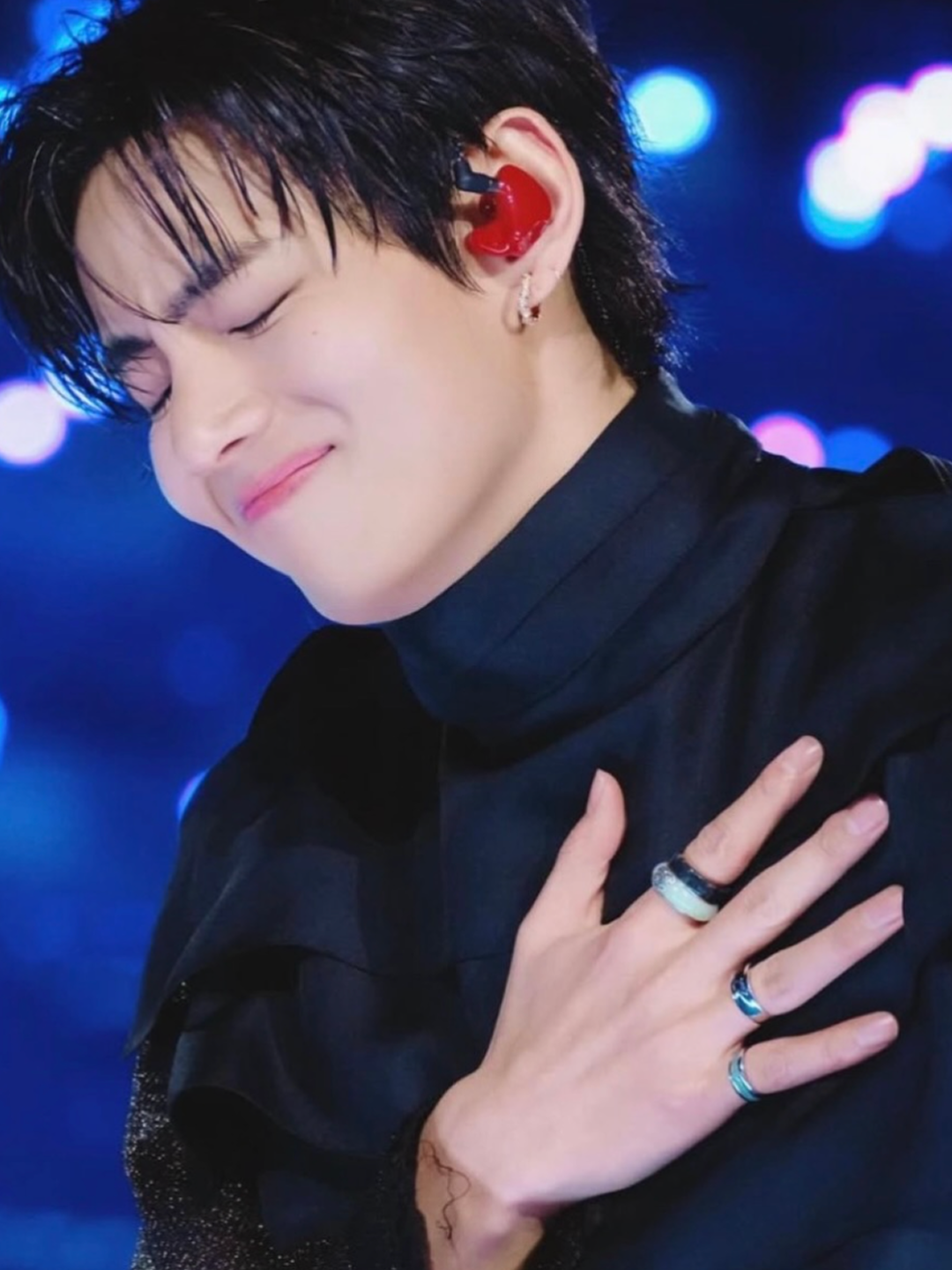 BTS 뷔가 말아주는 옥반지 트렌드
