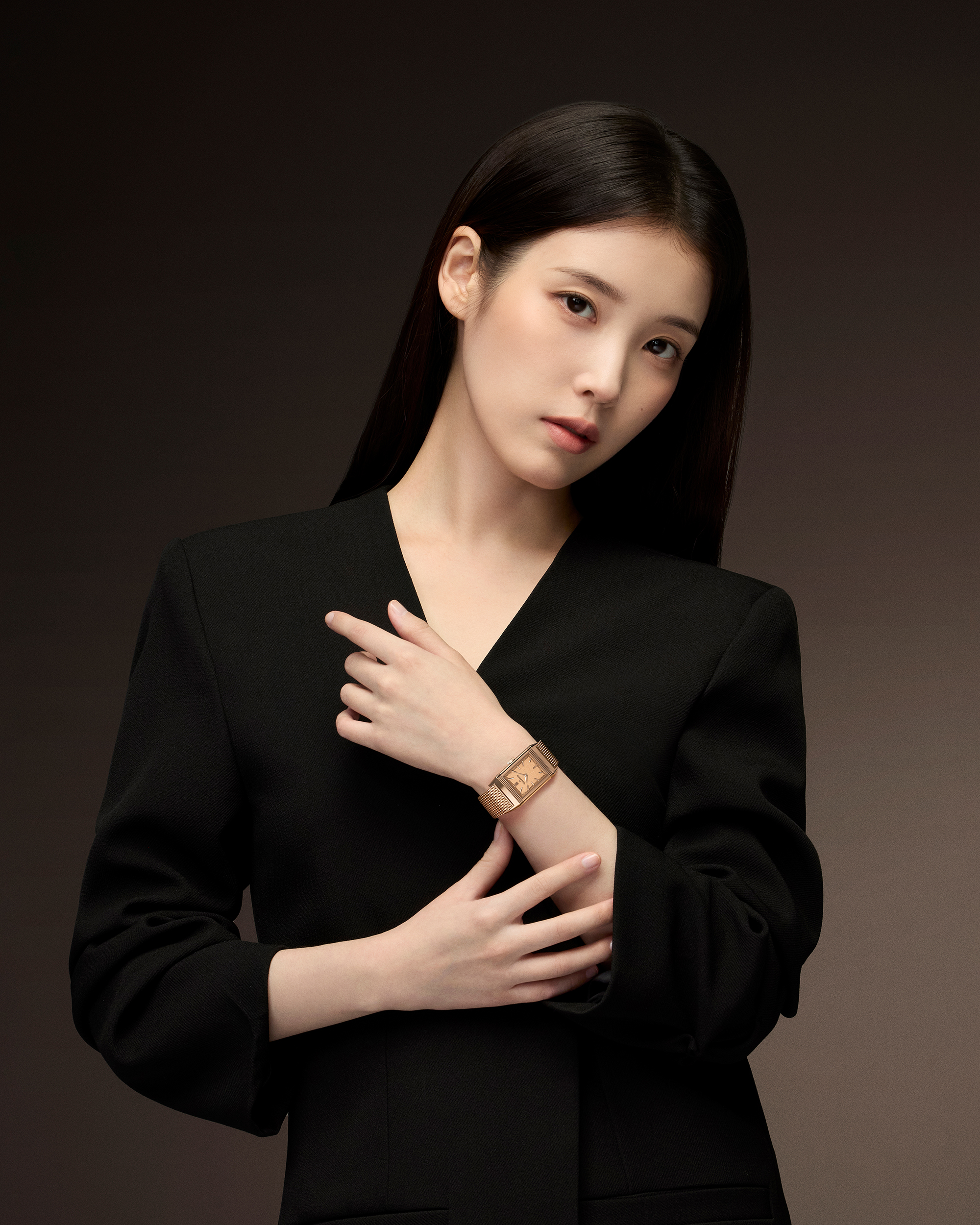시대를 초월한 감동, 예거 르쿨트르 X 아이유의 ‘디 아워 비포’