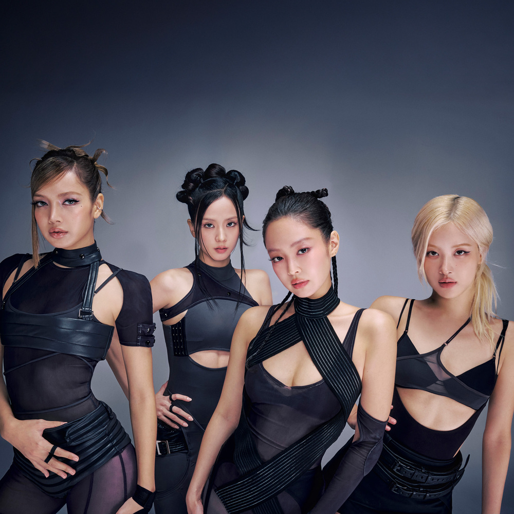 완전체로 돌아온 블랙핑크! 데뷔 10주년 팬미팅으로 되짚는 10년의 순간들
