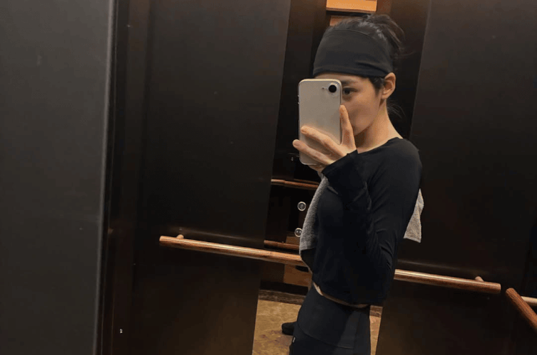 모든 룩을 힙하게 살려주는 헤드밴드 활용법