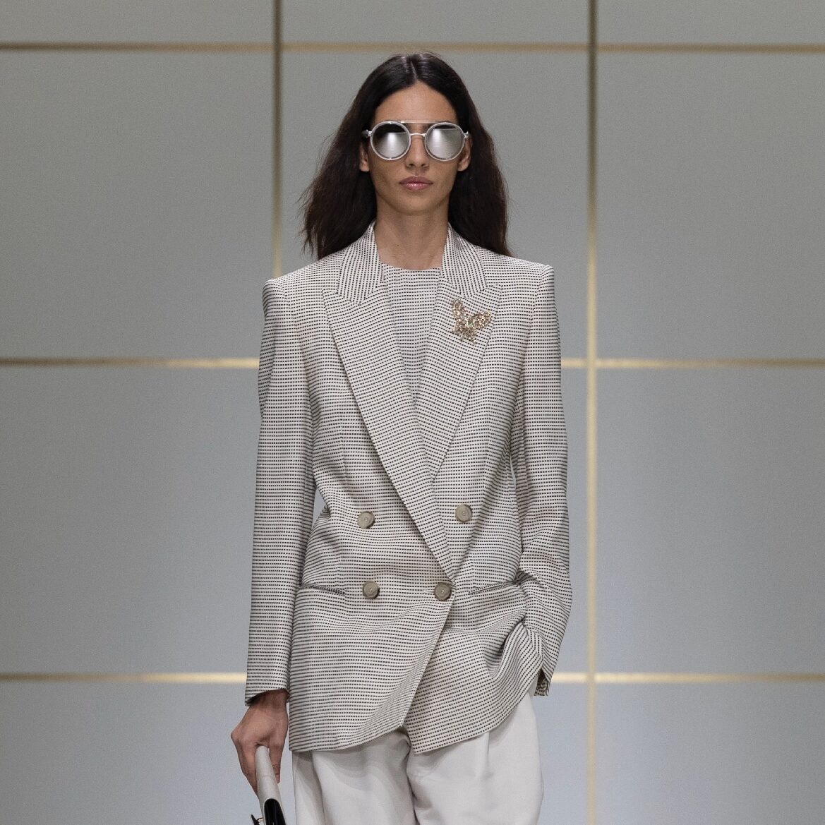 나비로 읽는 조르지오 아르마니의 진화, 2027 S/S ‘EVOLUTION’