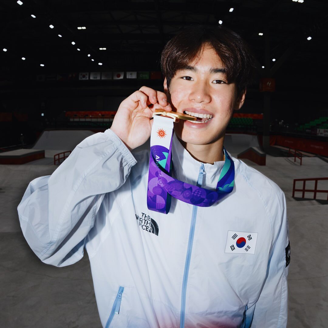 두 번 넘어지고 아시아 정상으로, 강준이 선수의 금빛 비상!