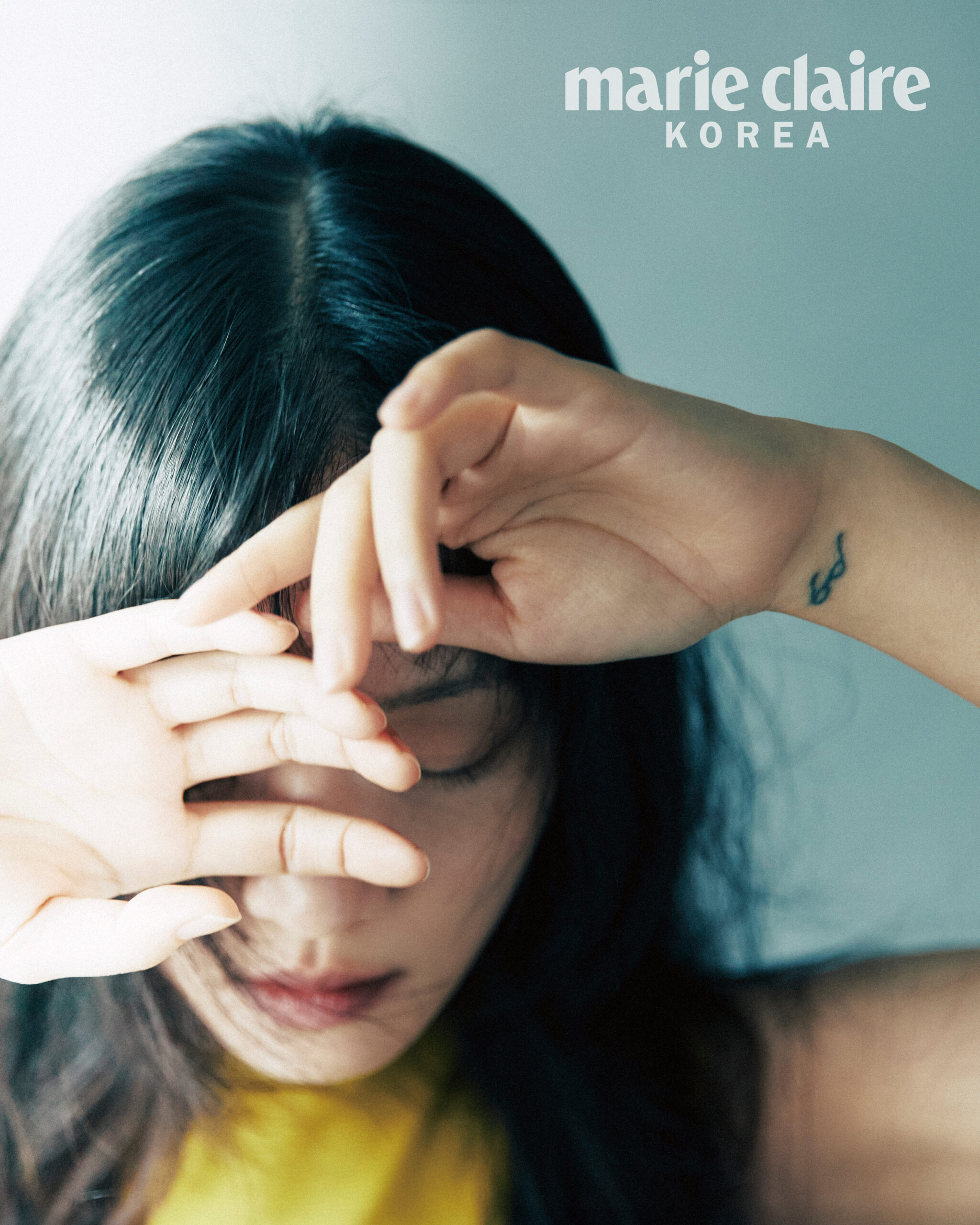 흐르듯이 | 배우 고아성 화보와 인터뷰